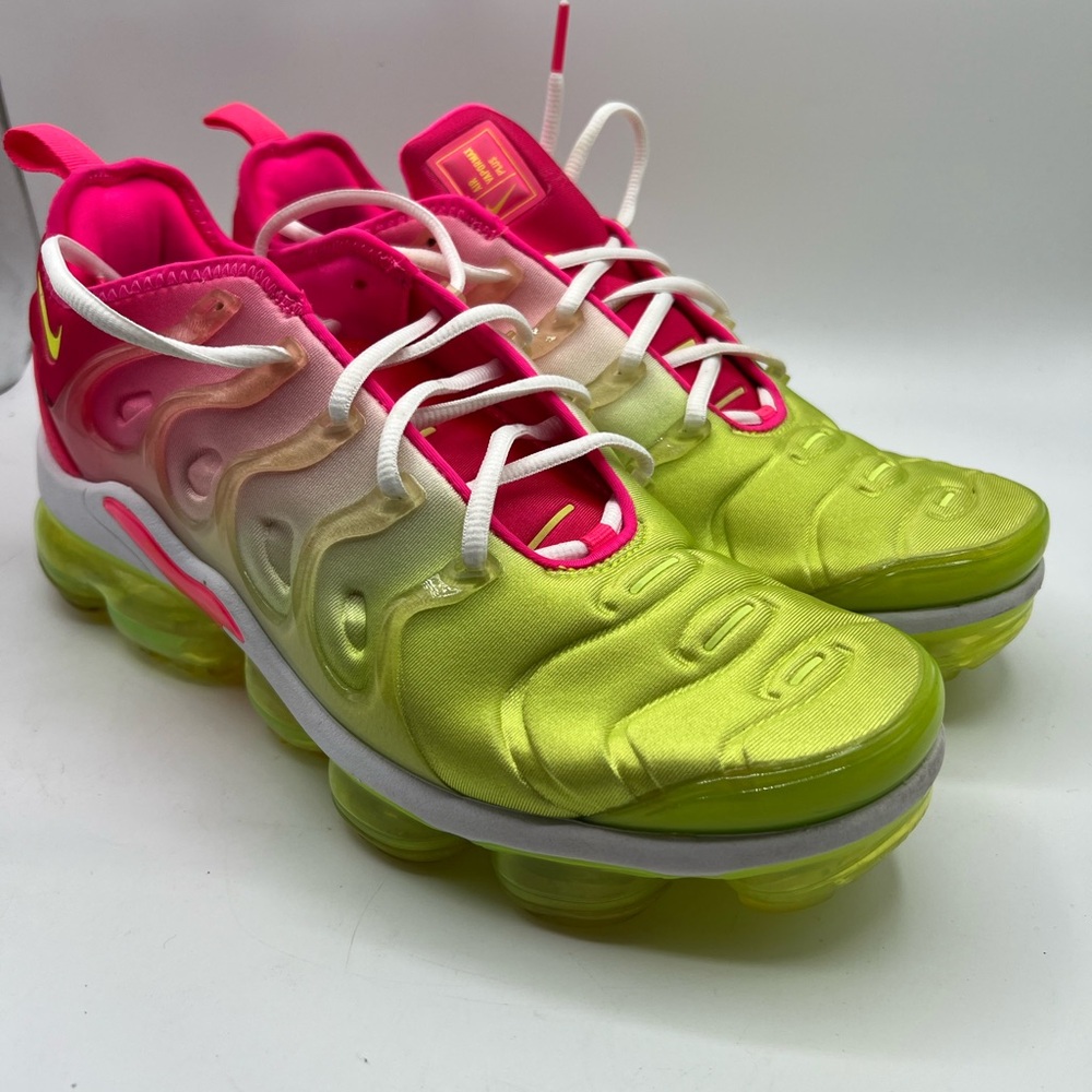 Nike Air Vapormax Plus Multi-Color/Volt-Hyper Pink  DC2045-900 size 11.5